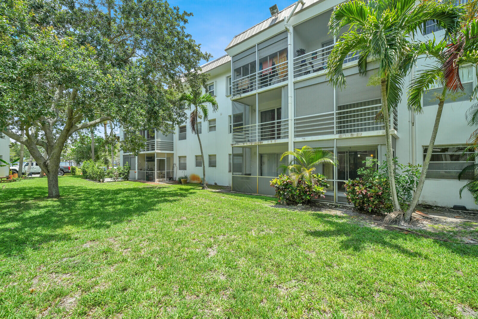 BOCA TEECA CONDO 2 - Residential