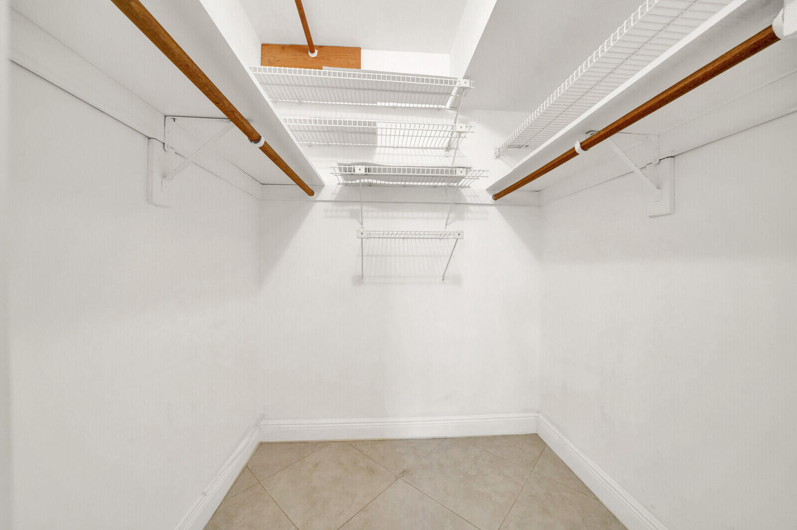 BOCA TEECA CONDO 2 - Residential