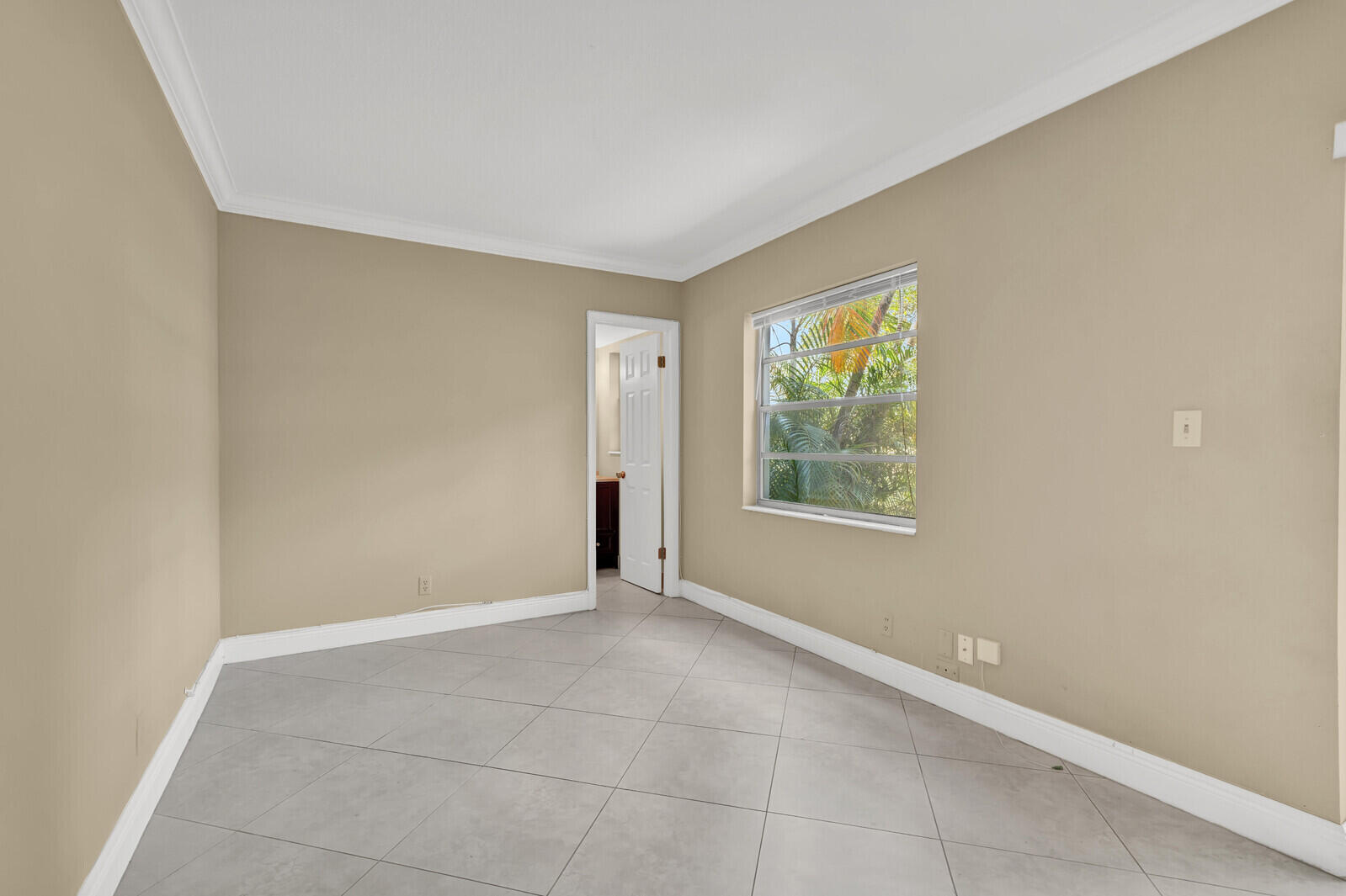 BOCA TEECA CONDO 2 - Residential