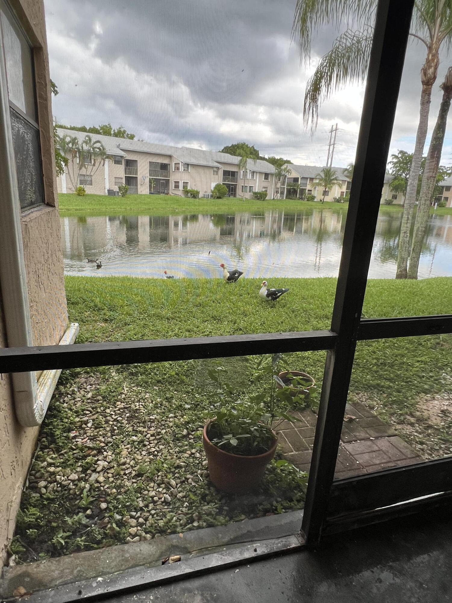 LAKESHORE CONDO #2 - Residential