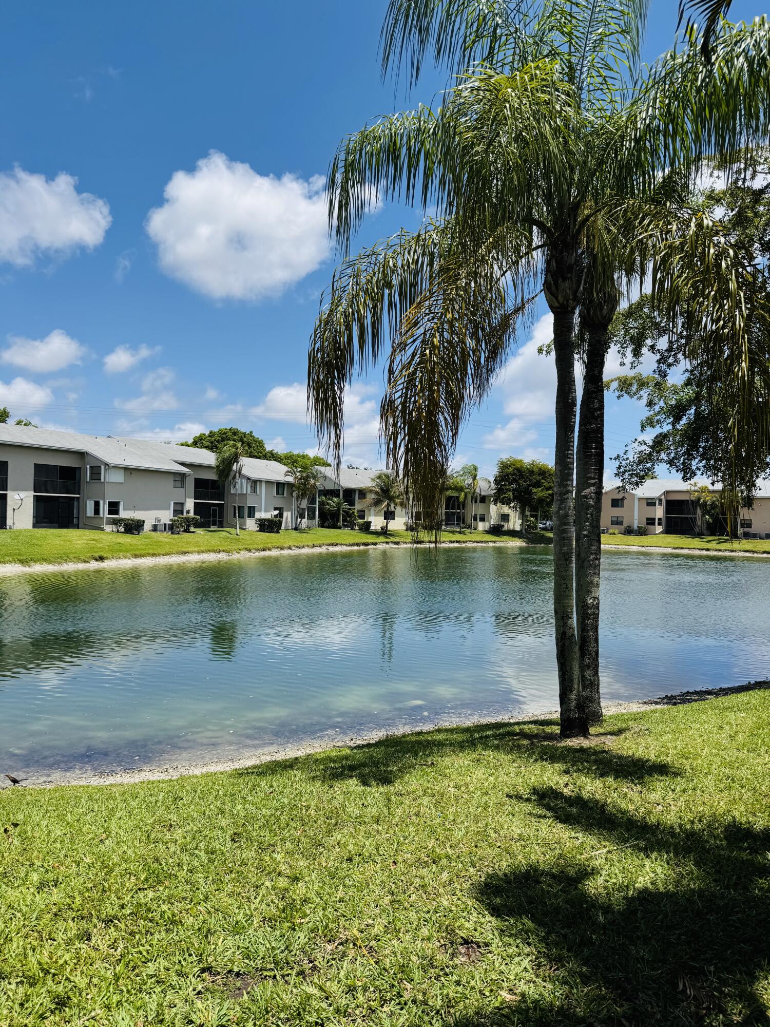 LAKESHORE CONDO #2 - Residential