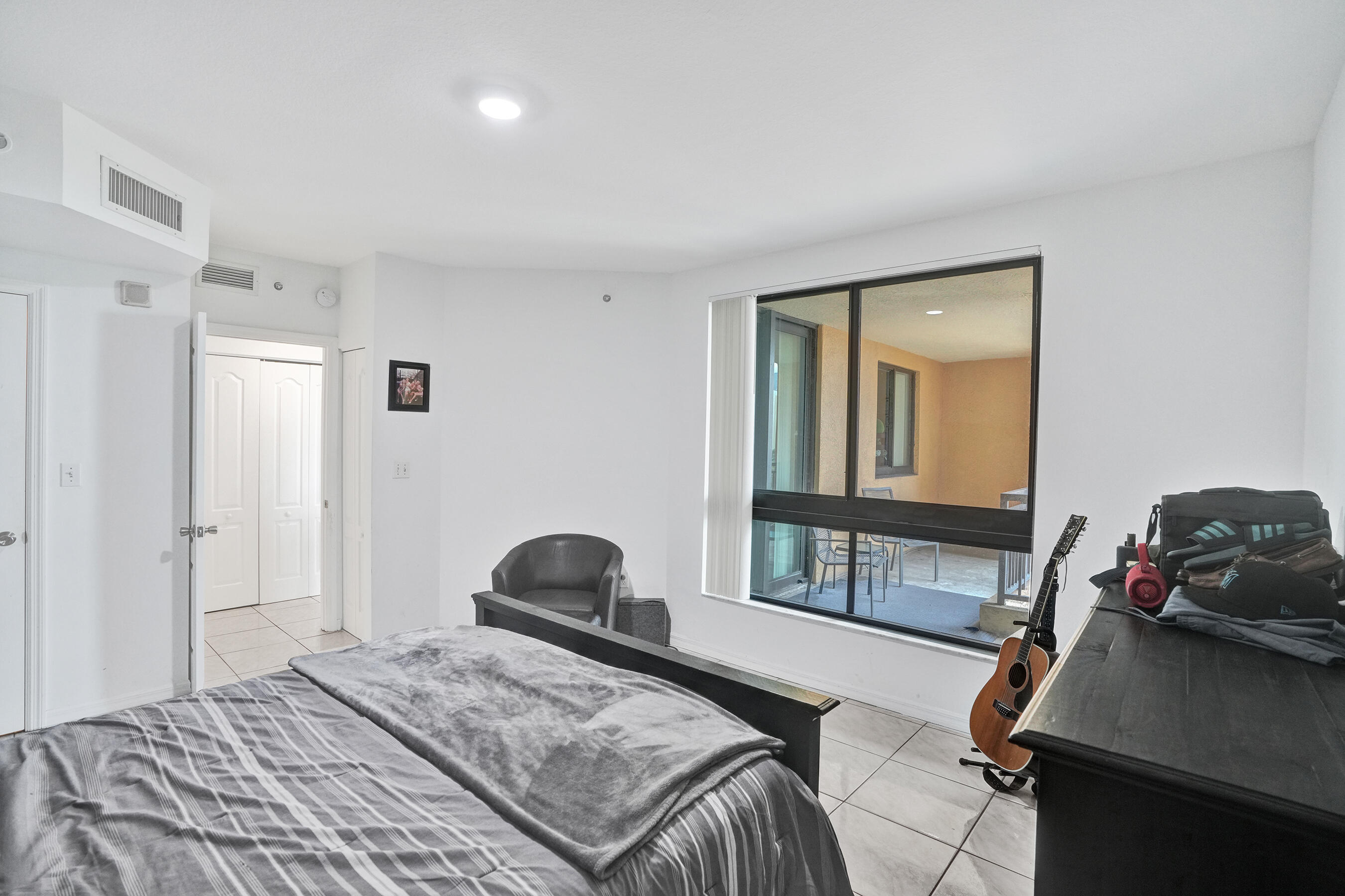 WAVERLY AT LAS OLAS CONDO - Residential Lease
