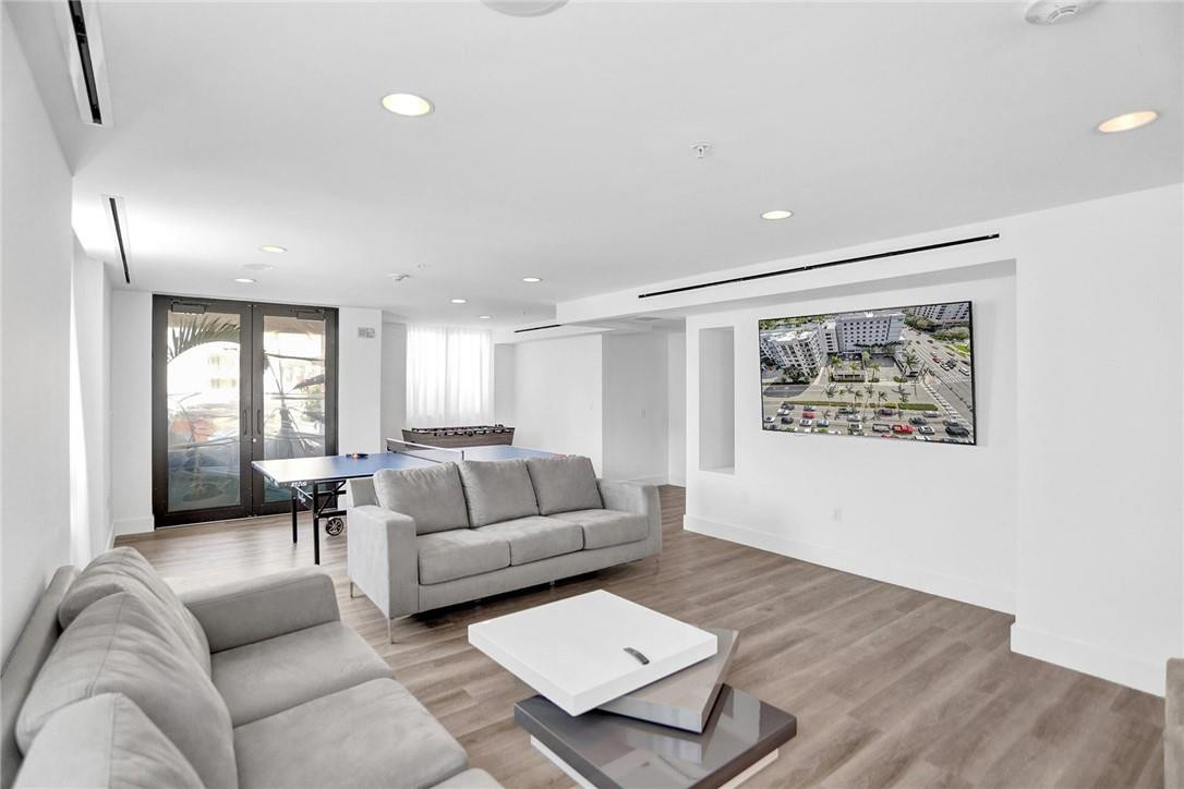 WAVERLY AT LAS OLAS CONDO - Residential Lease