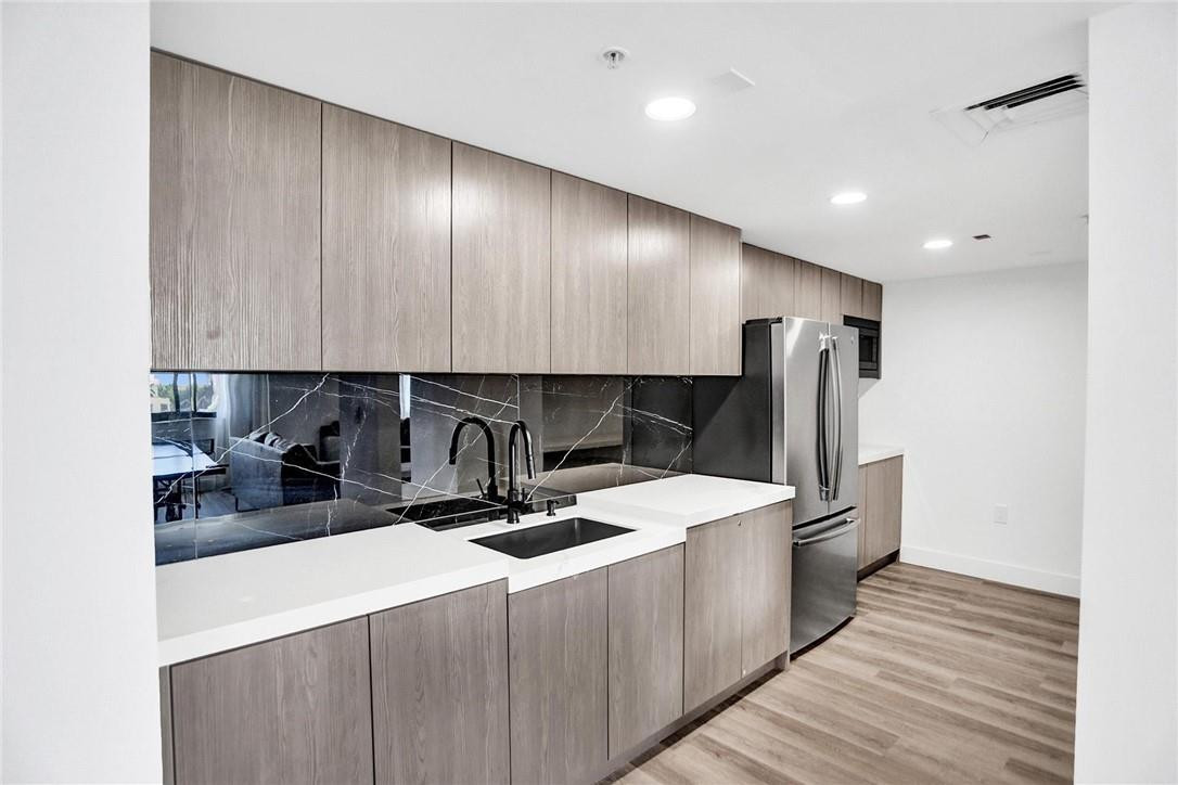 WAVERLY AT LAS OLAS CONDO - Residential Lease