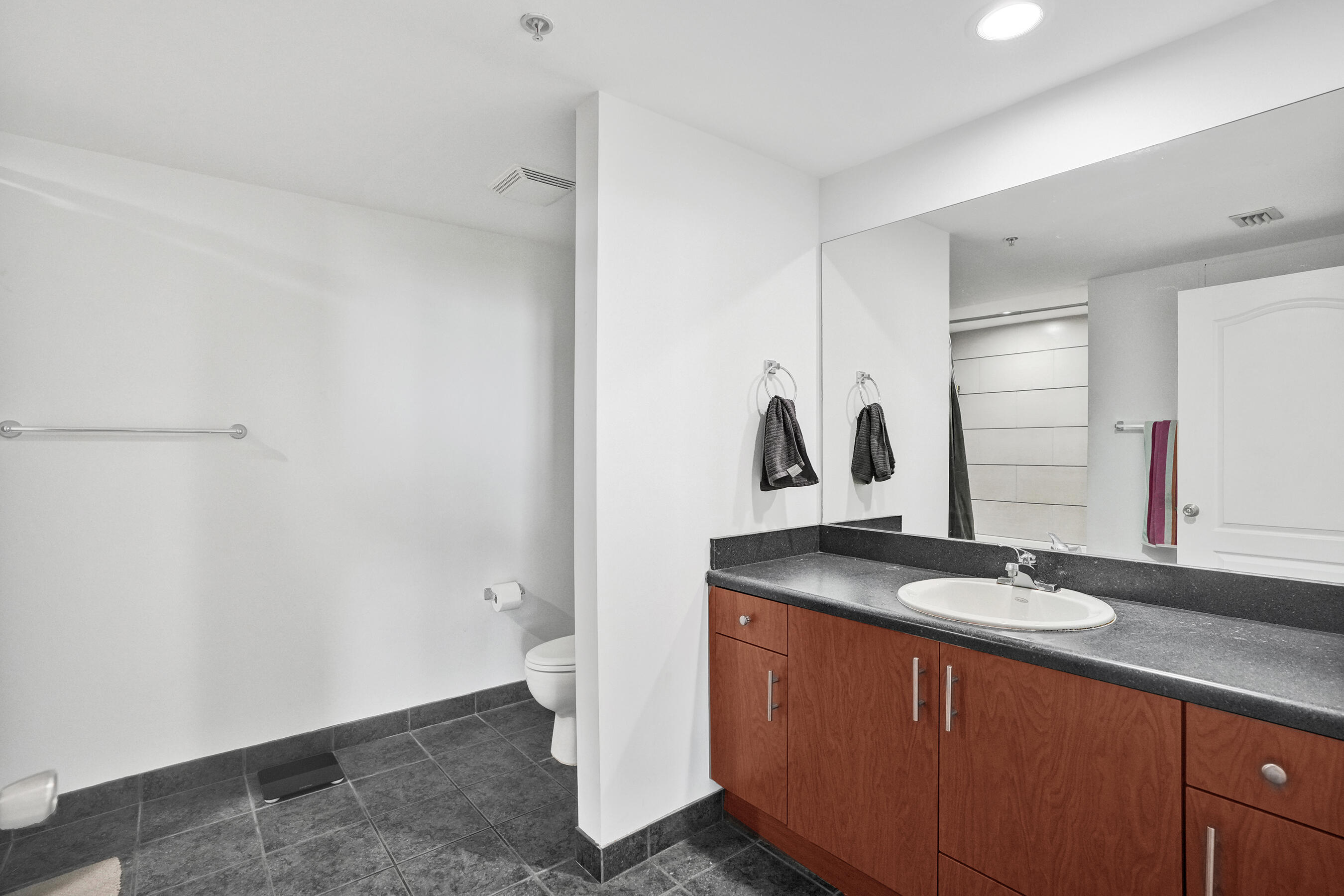 WAVERLY AT LAS OLAS CONDO - Residential Lease