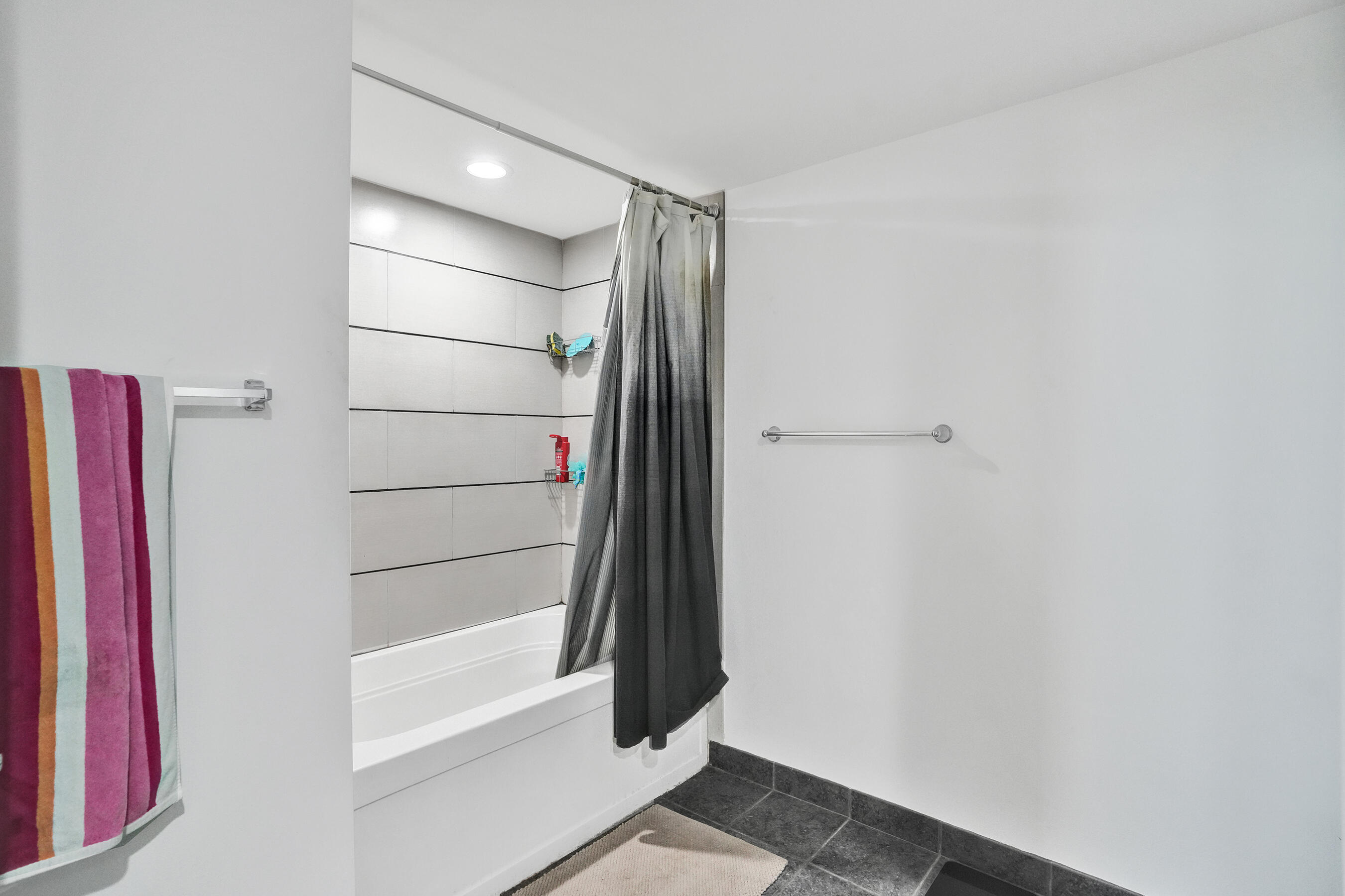 WAVERLY AT LAS OLAS CONDO - Residential Lease