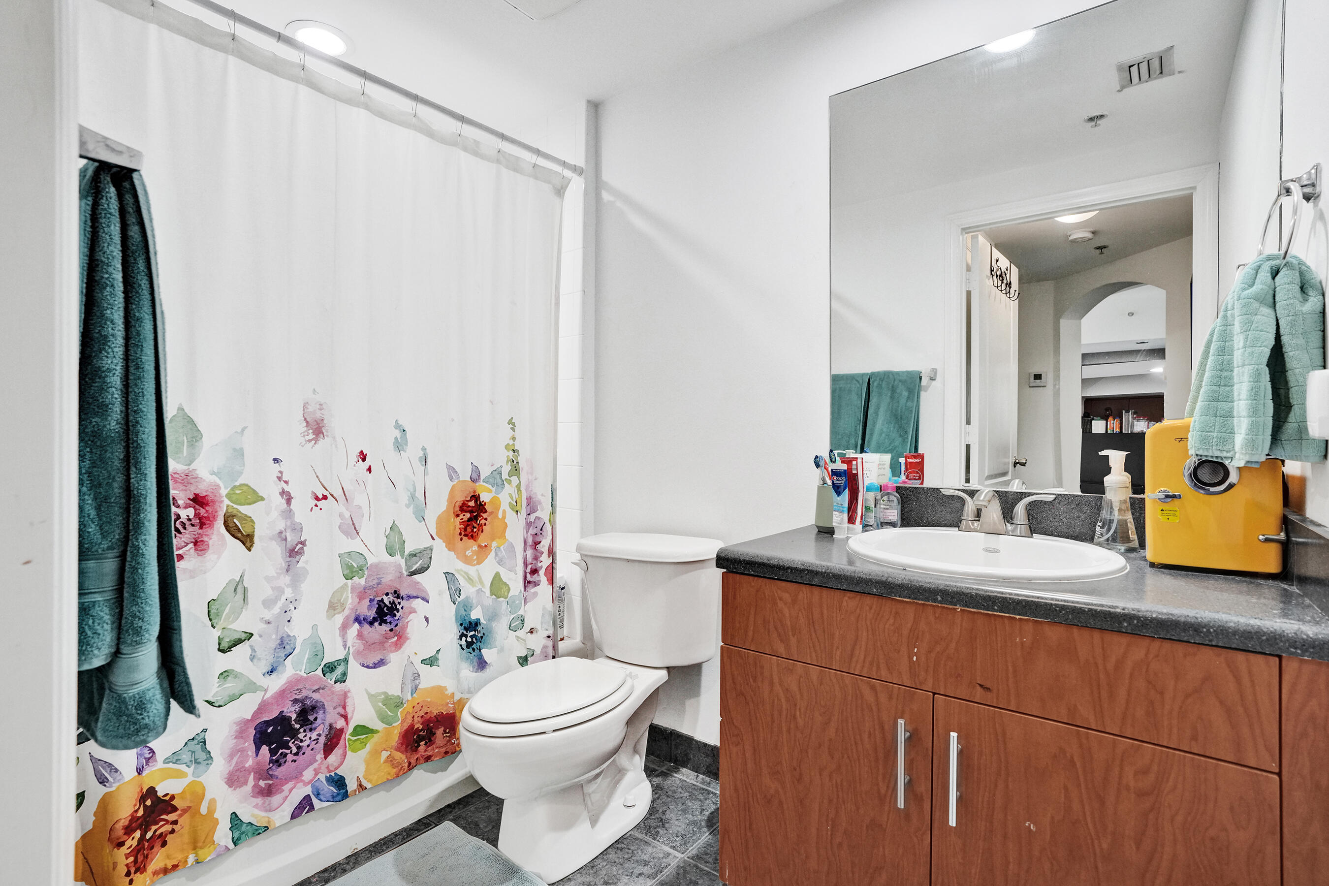 WAVERLY AT LAS OLAS CONDO - Residential Lease