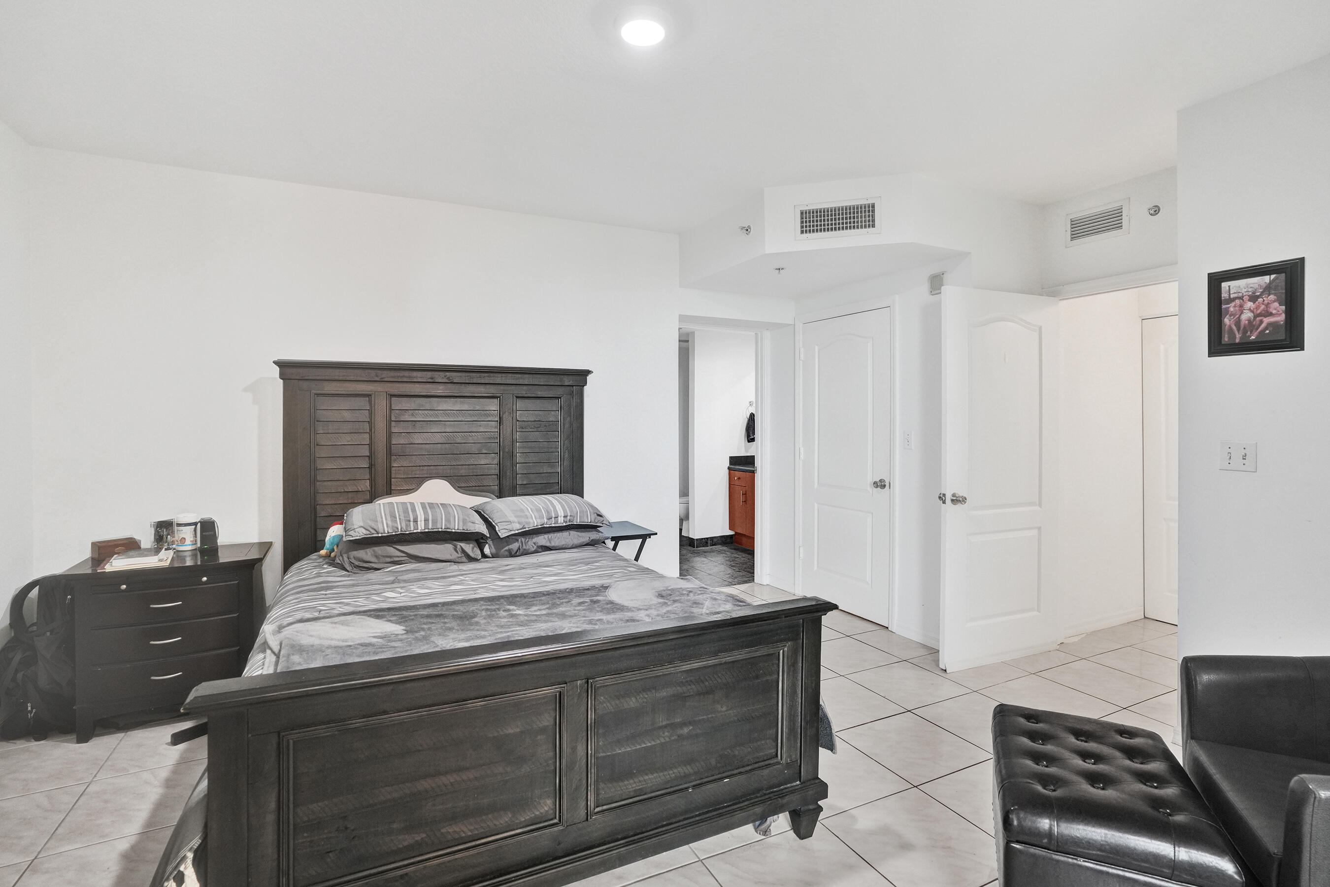 WAVERLY AT LAS OLAS CONDO - Residential Lease