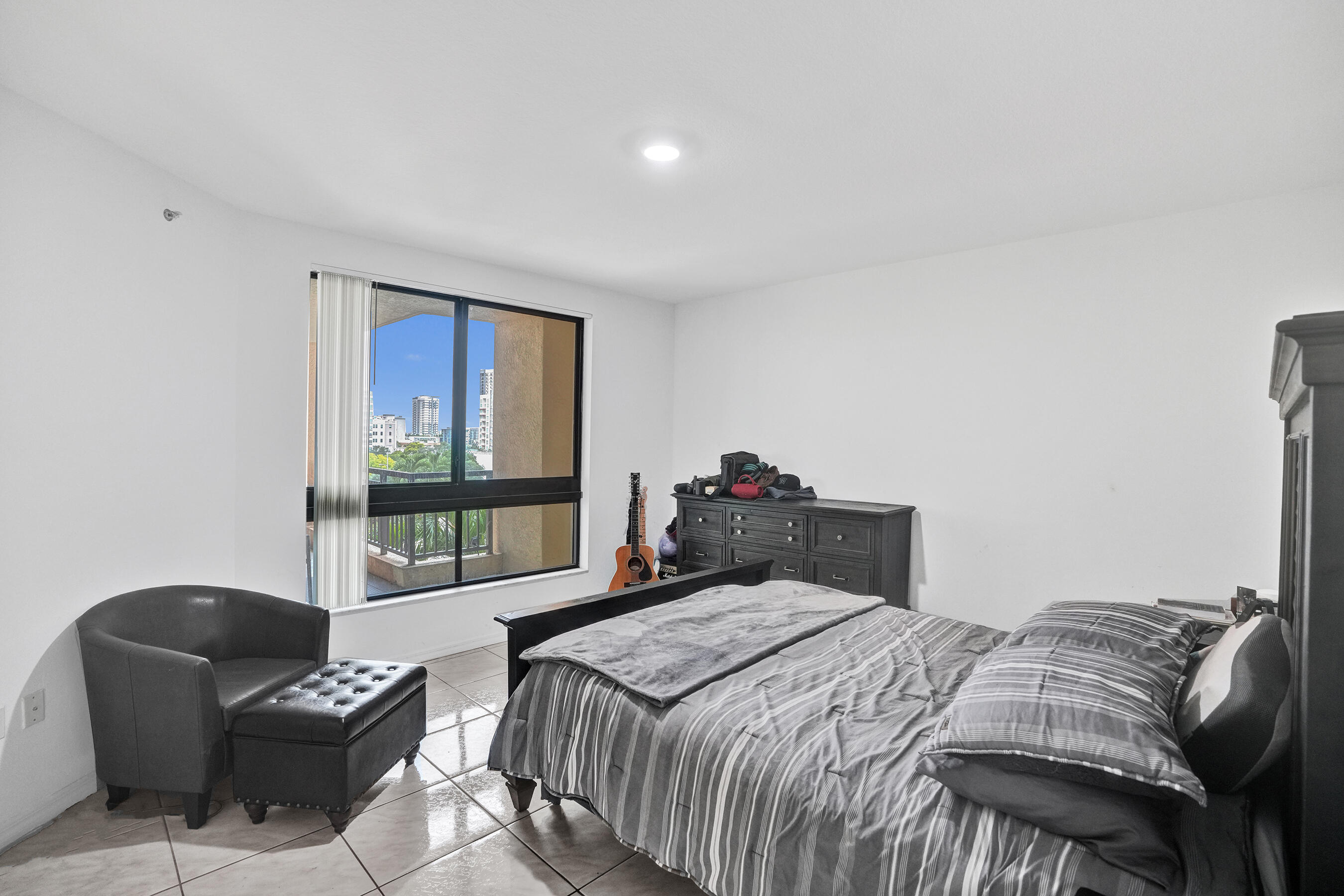 WAVERLY AT LAS OLAS CONDO - Residential Lease