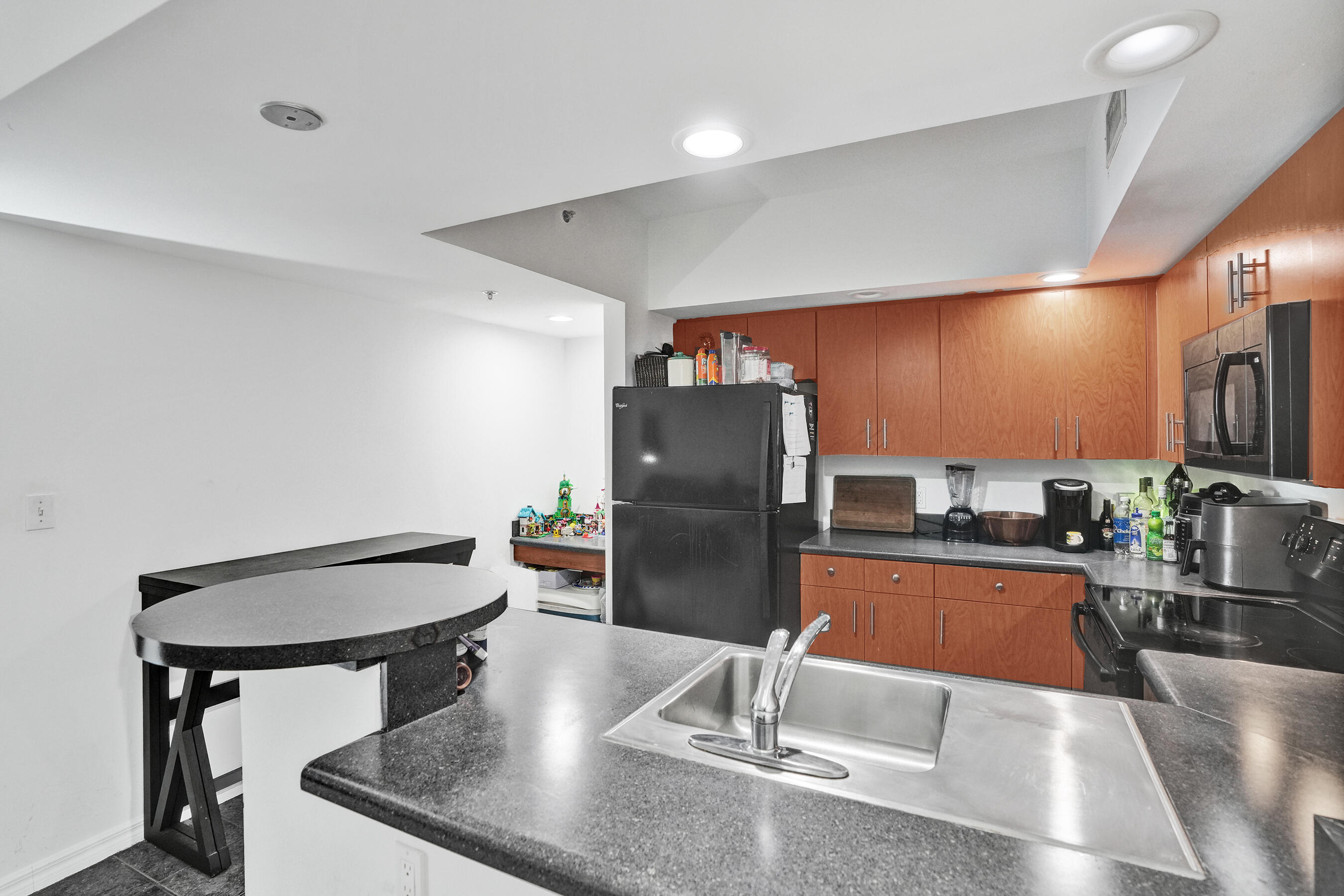 WAVERLY AT LAS OLAS CONDO - Residential Lease