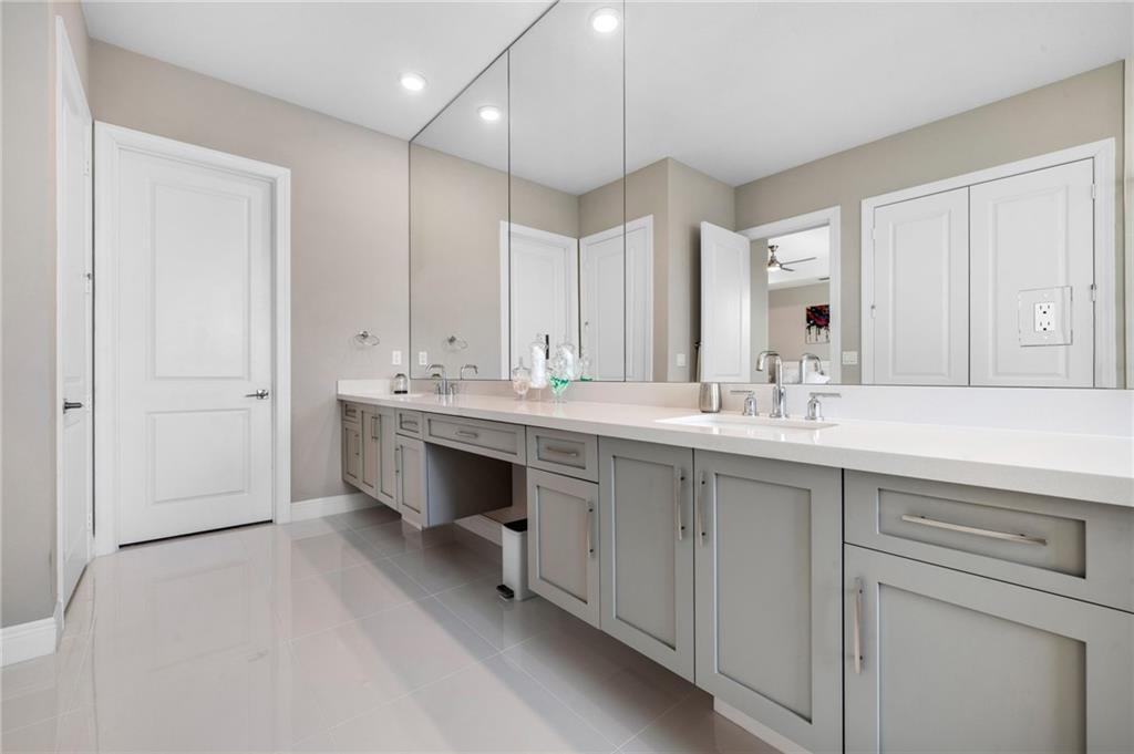 Parkland Bay 183-49 B - Residential