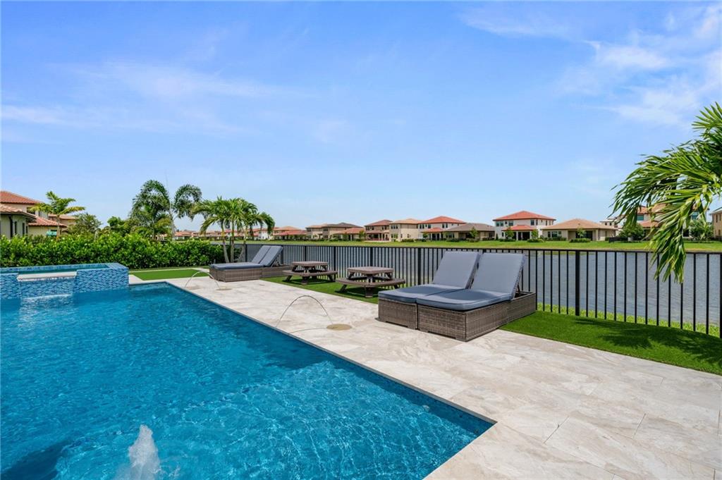 Parkland Bay 183-49 B - Residential