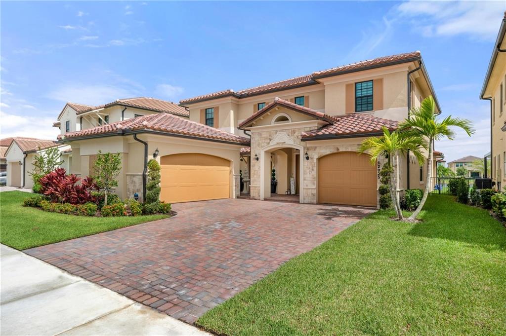 Parkland Bay 183-49 B - Residential