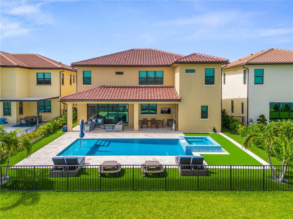 Parkland Bay 183-49 B - Residential