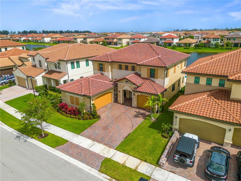 Parkland Bay 183-49 B - Residential