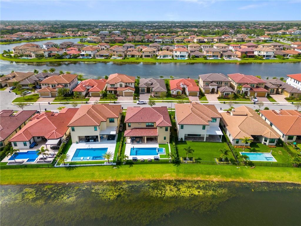 Parkland Bay 183-49 B - Residential