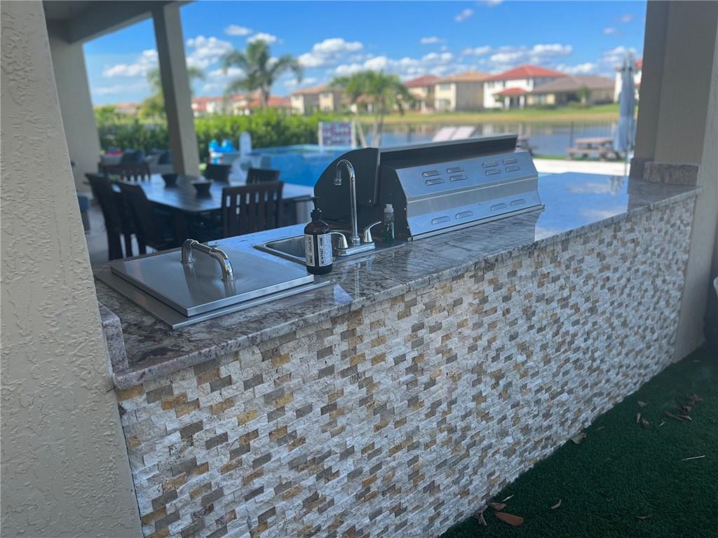 Parkland Bay 183-49 B - Residential