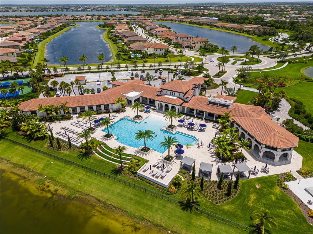 Parkland Bay 183-49 B - Residential