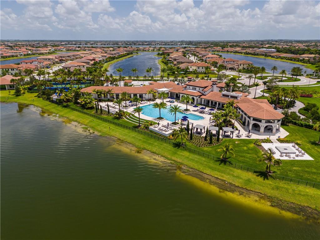 Parkland Bay 183-49 B - Residential
