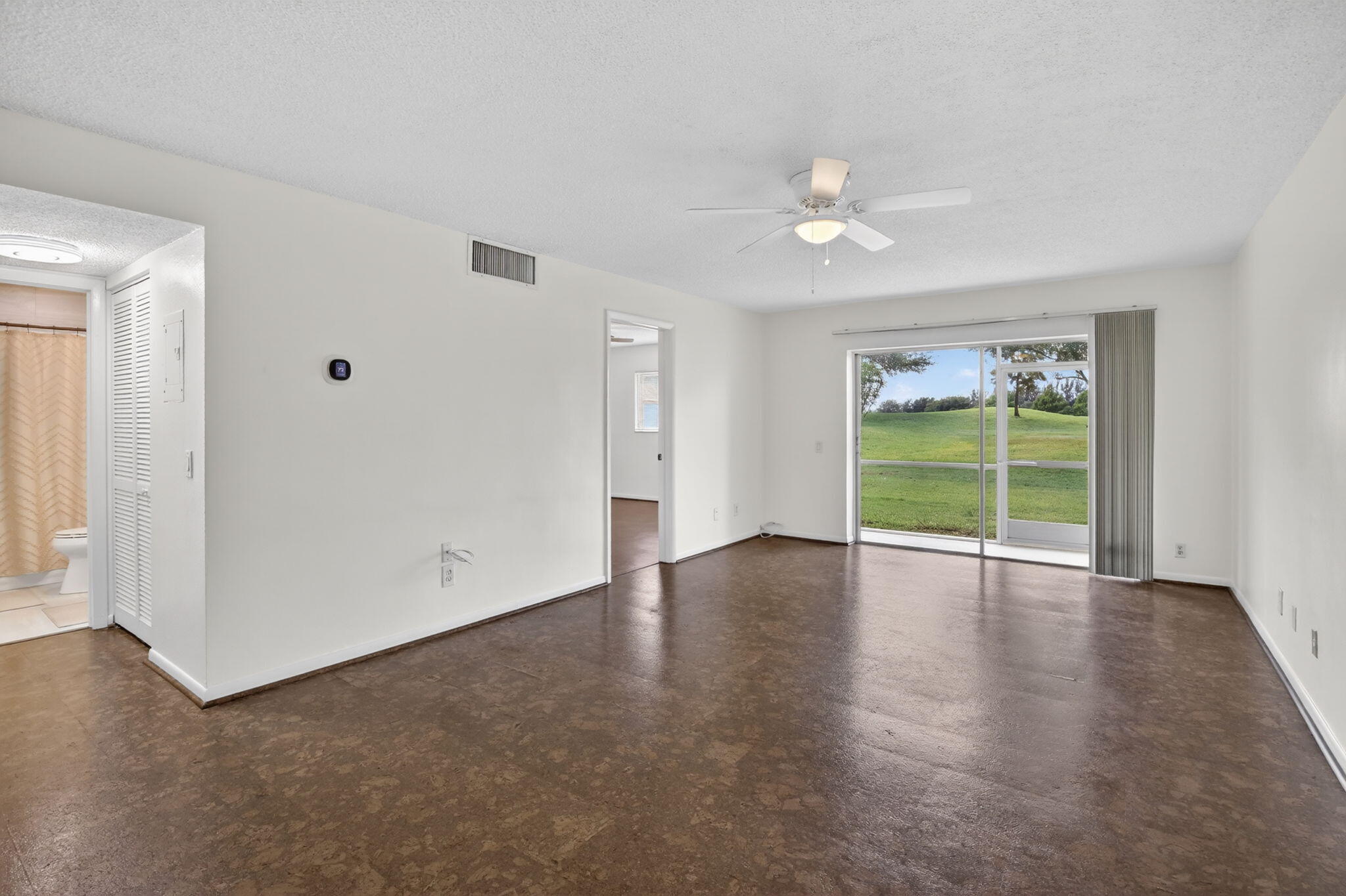 ARROWHEAD CONDO NO IV - Residential