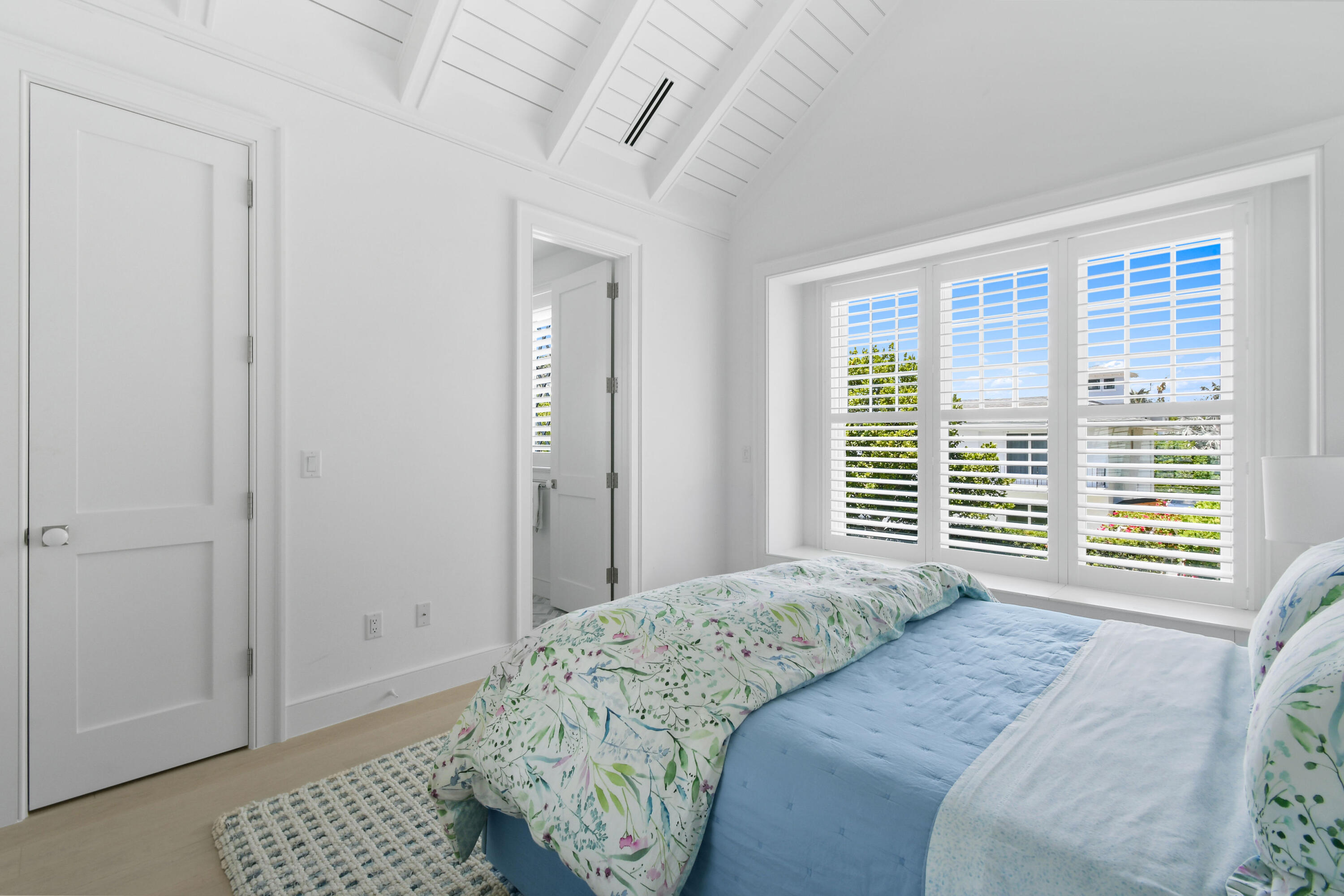 JUNO BEACH - Residential
