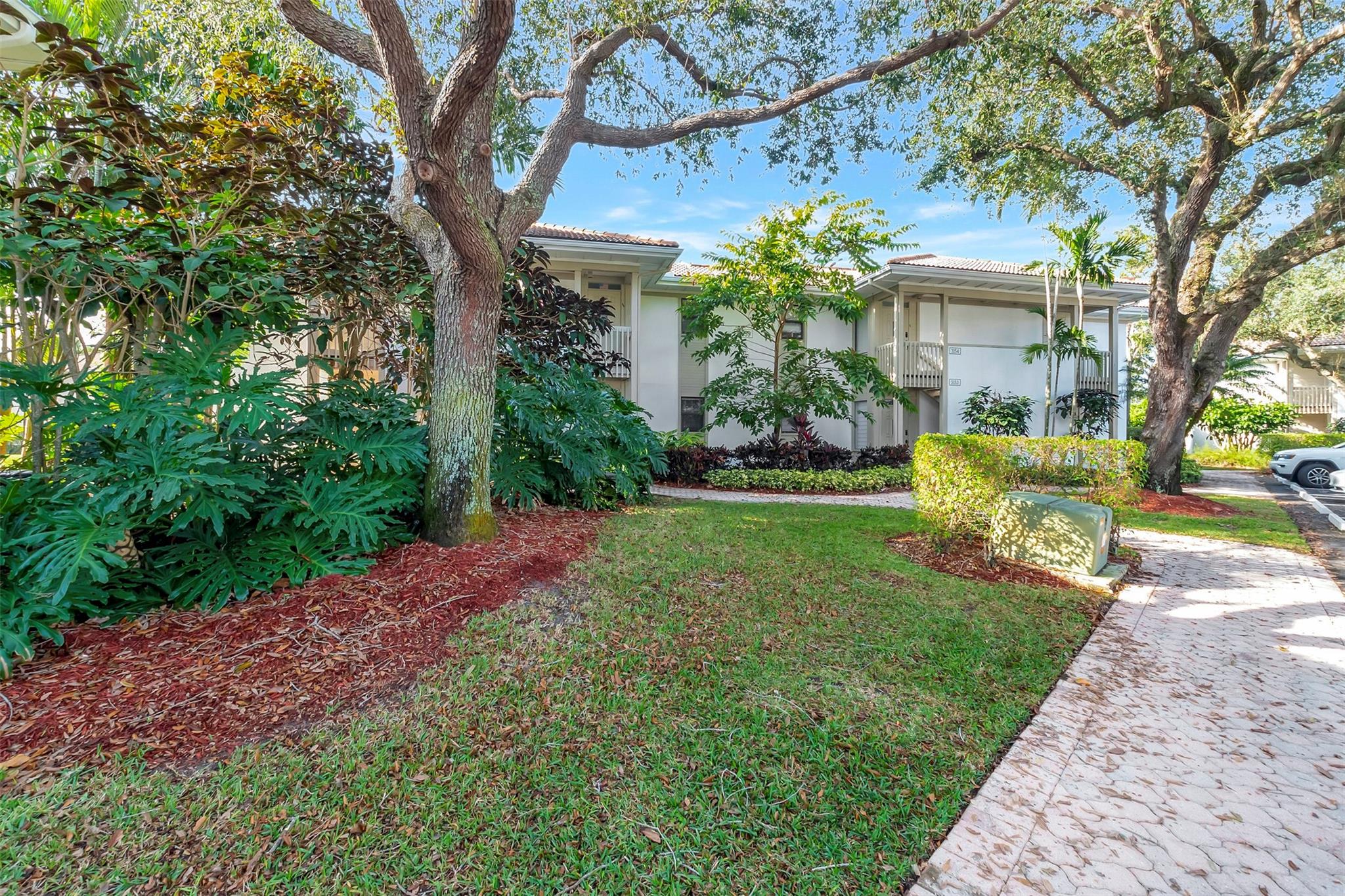 BROOKWOOD OF BOCA WEST - Residential
