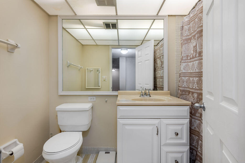 INTERNATIONAL VILLAGE AT - Residential Lease