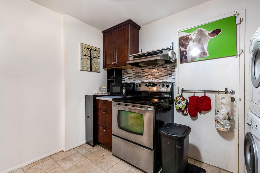 INTERNATIONAL VILLAGE AT - Residential Lease