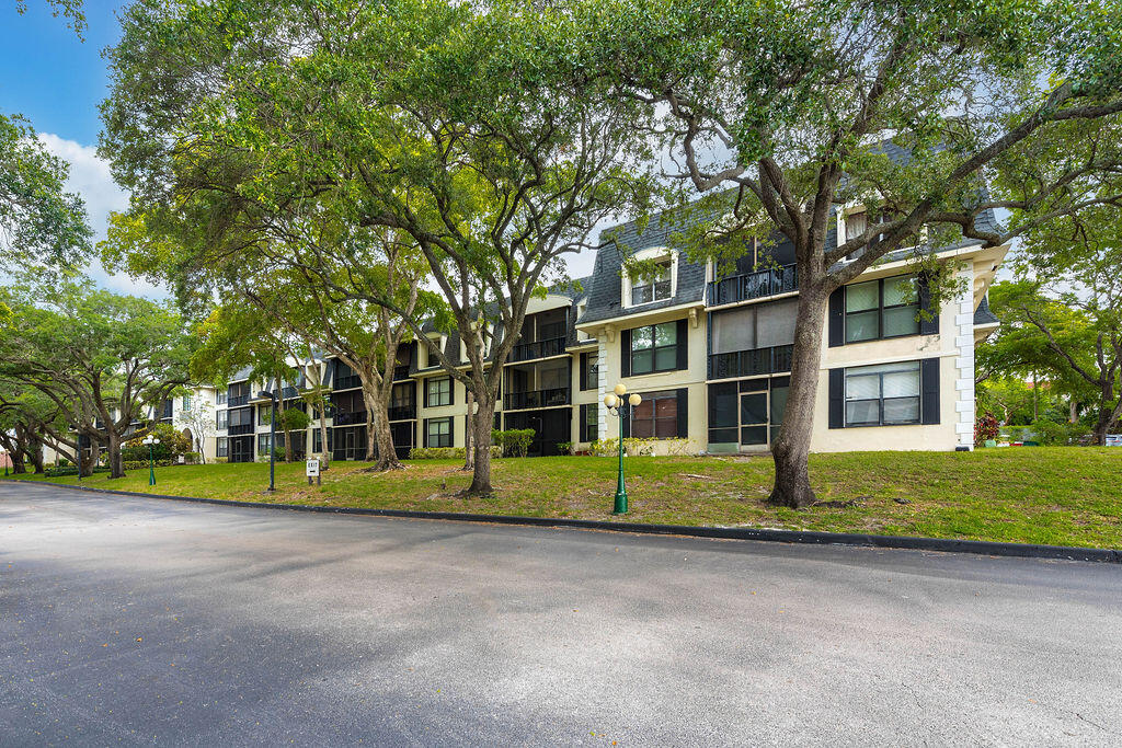 INTERNATIONAL VILLAGE AT - Residential Lease