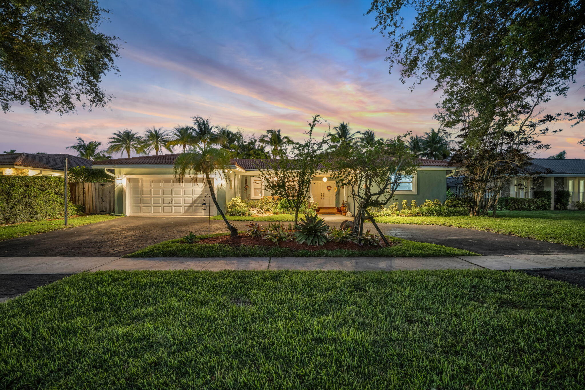 EMERALD HILLS - Residential