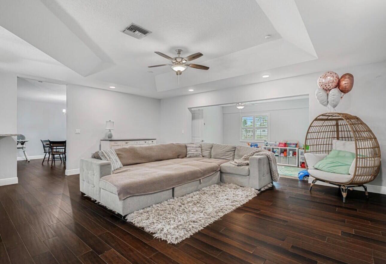 FLORIDA GARDENS 4 - Residential Lease