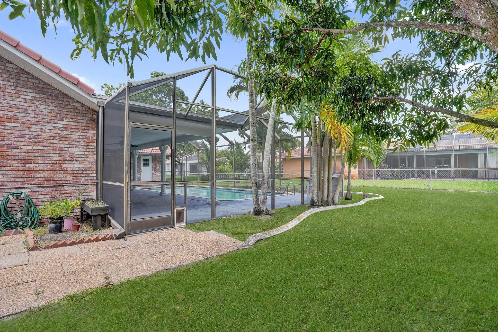 Coral Springs Country Club - Residential