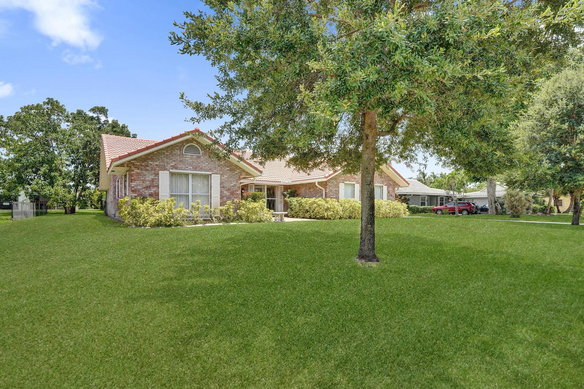 Coral Springs Country Club - Residential