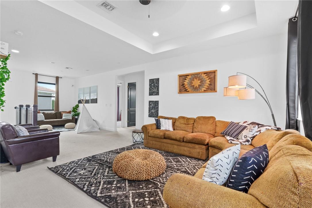 Coral Lago 182-31 B - Residential