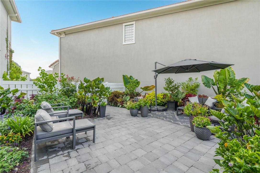 Coral Lago 182-31 B - Residential