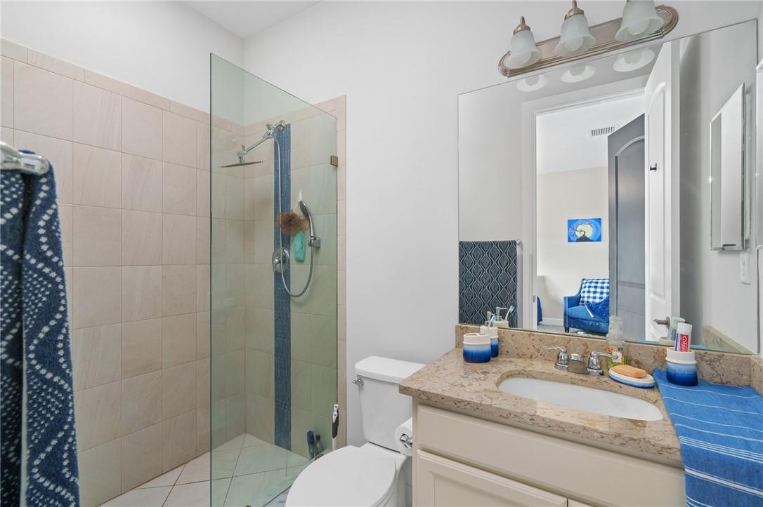 Coral Lago 182-31 B - Residential