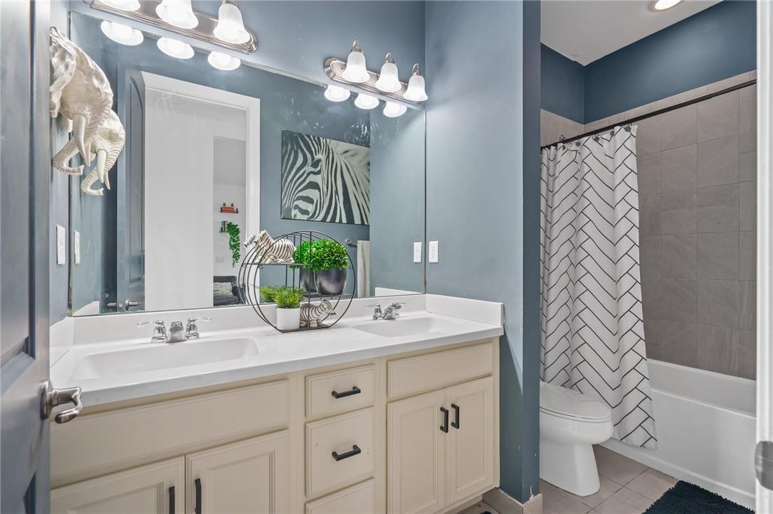 Coral Lago 182-31 B - Residential