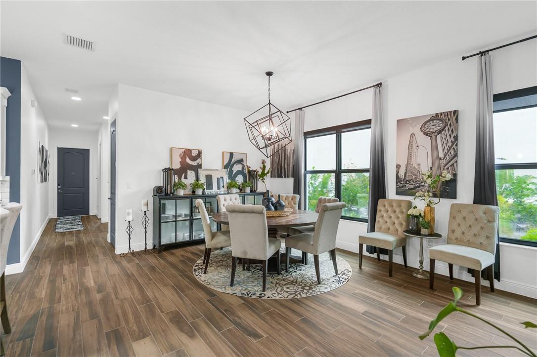 Coral Lago 182-31 B - Residential