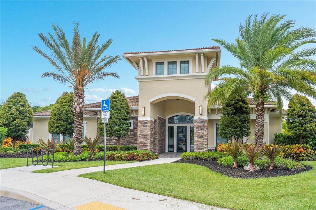Coral Lago 182-31 B - Residential