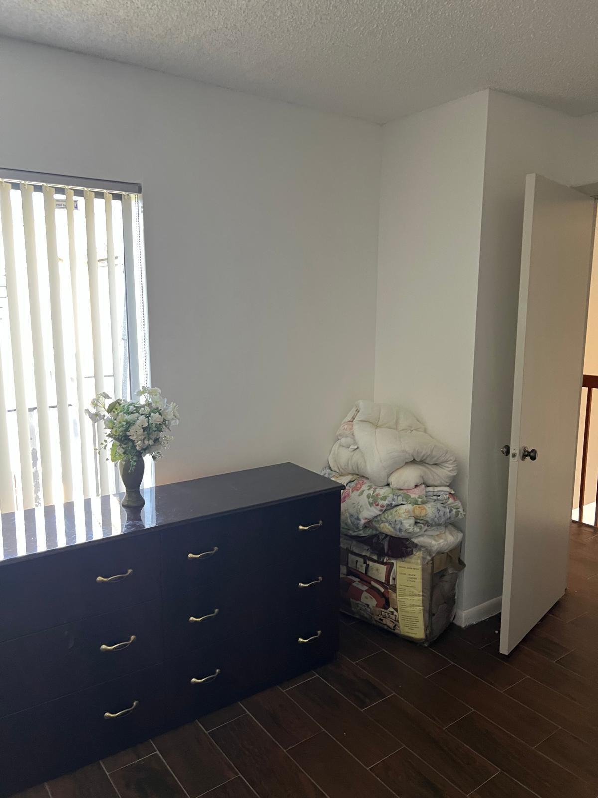 VILLAGE OF SANDALWOOD LAKES 3 - Residential
