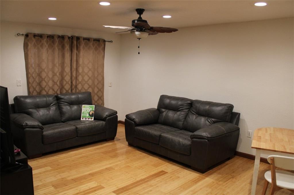 OVERTOWN VILLAS - Residential