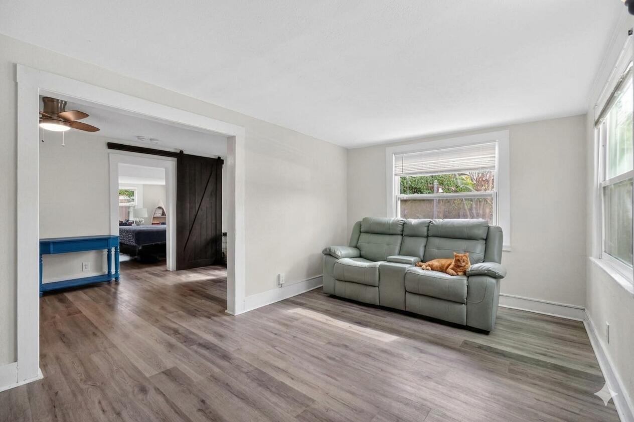 LAKEVIEW HEIGHTS ADD 1 - Residential