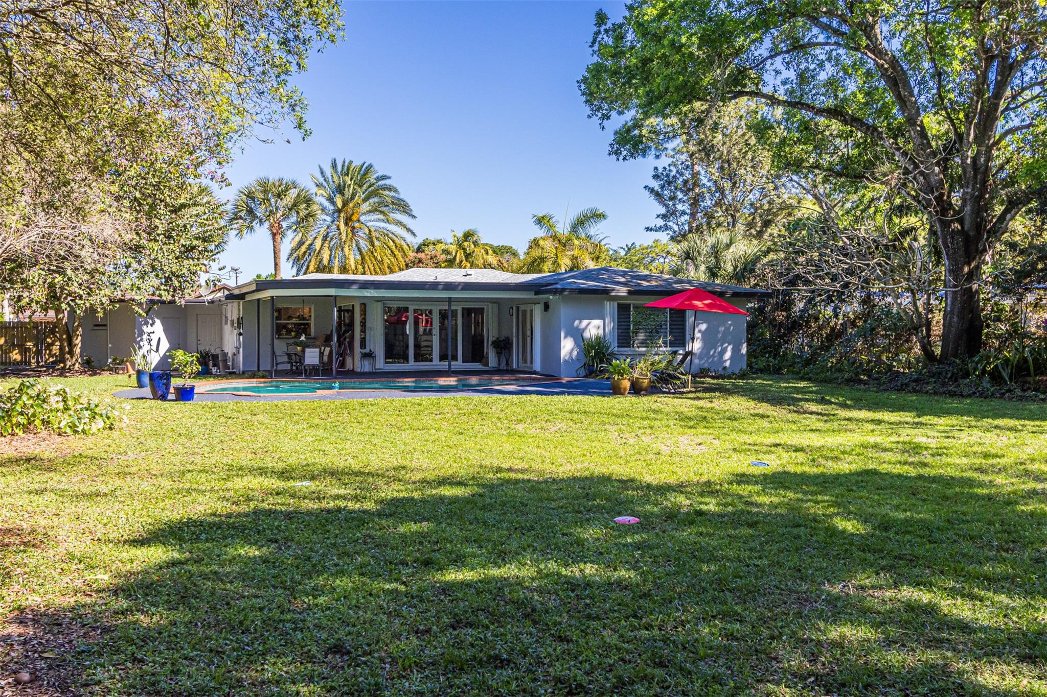 Country Club Estates - Residential