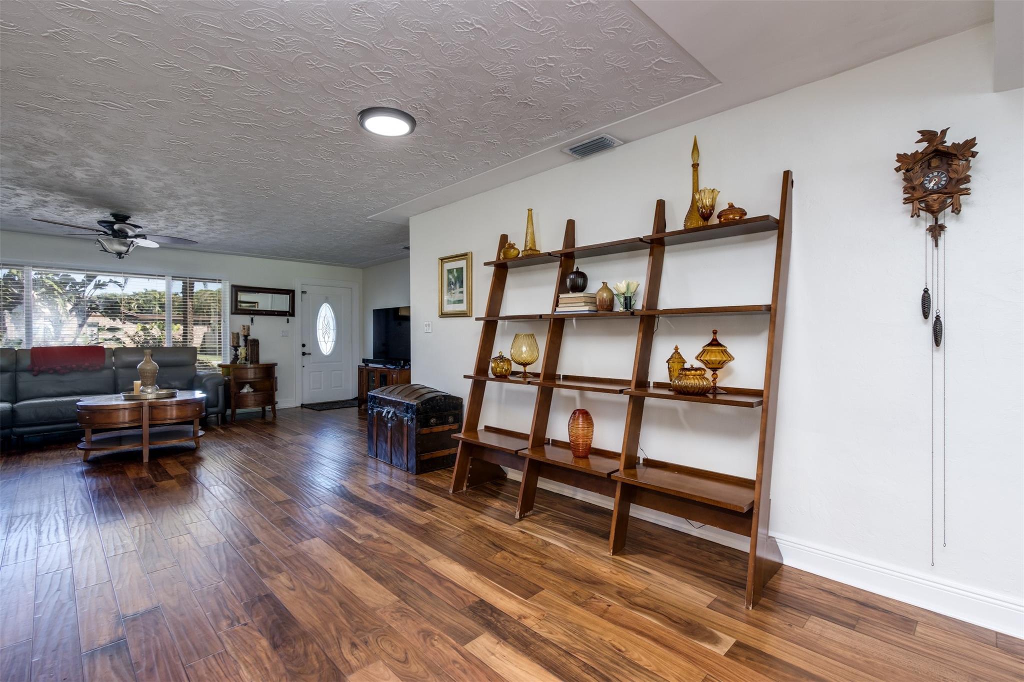 Country Club Estates - Residential