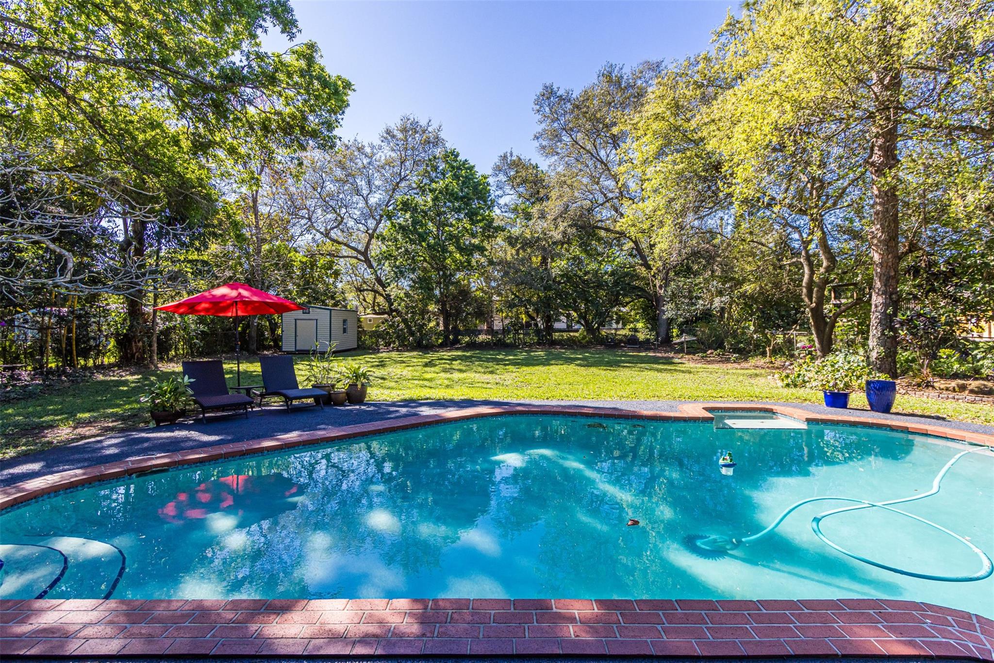 Country Club Estates - Residential