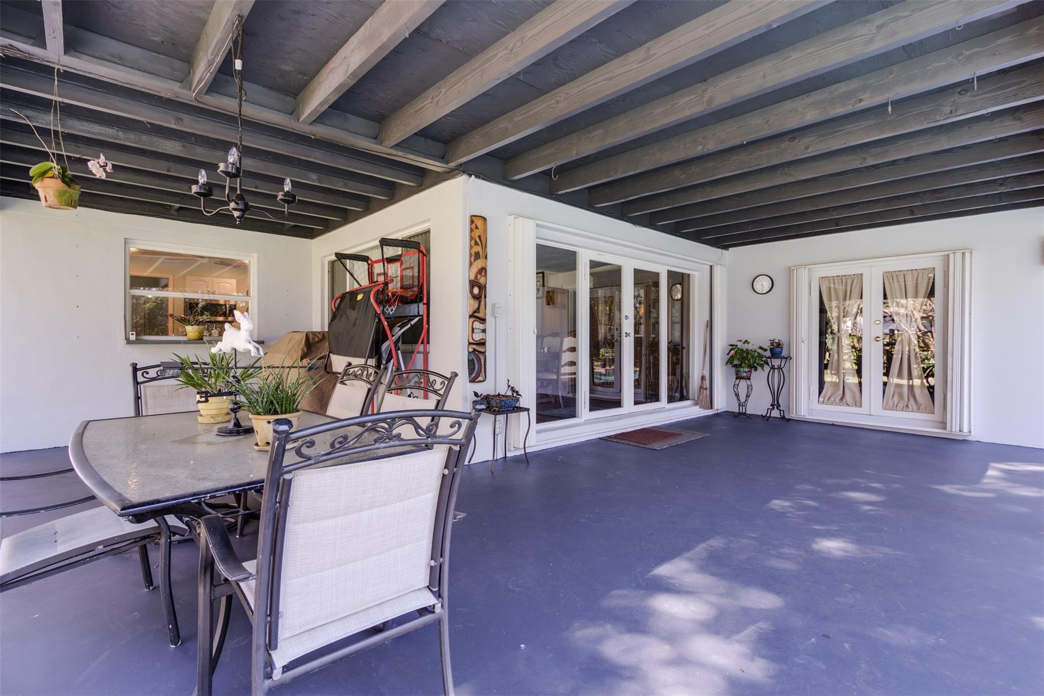 Country Club Estates - Residential