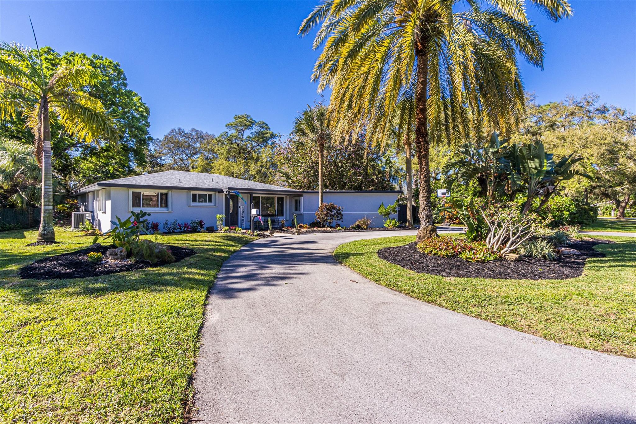 Country Club Estates - Residential