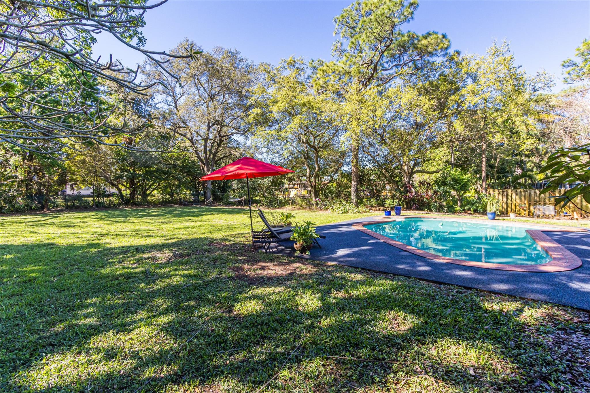 Country Club Estates - Residential