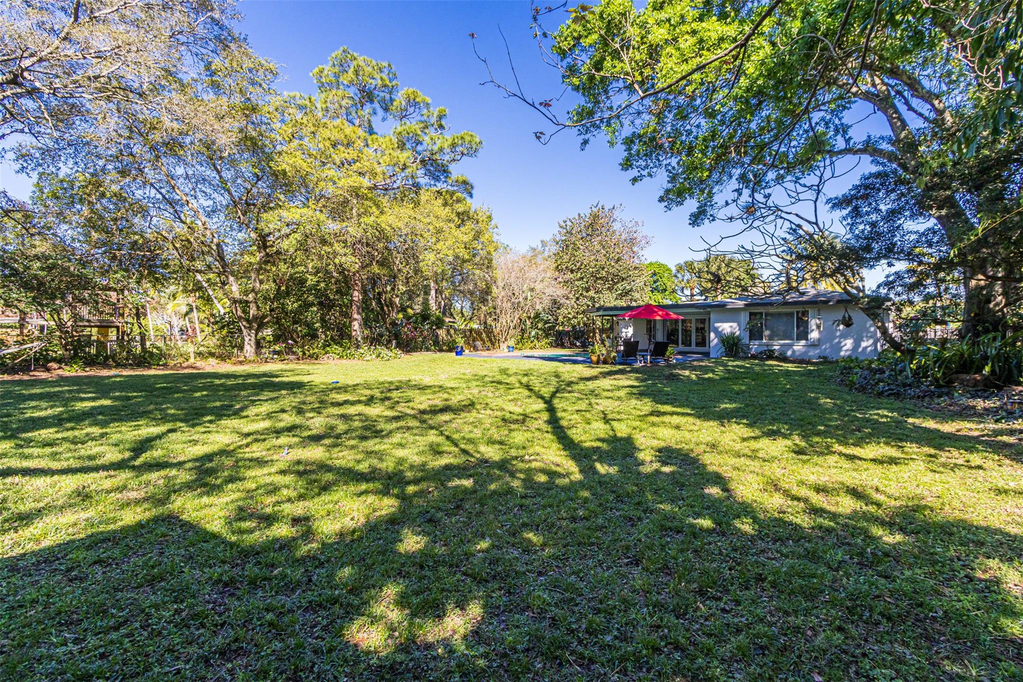 Country Club Estates - Residential