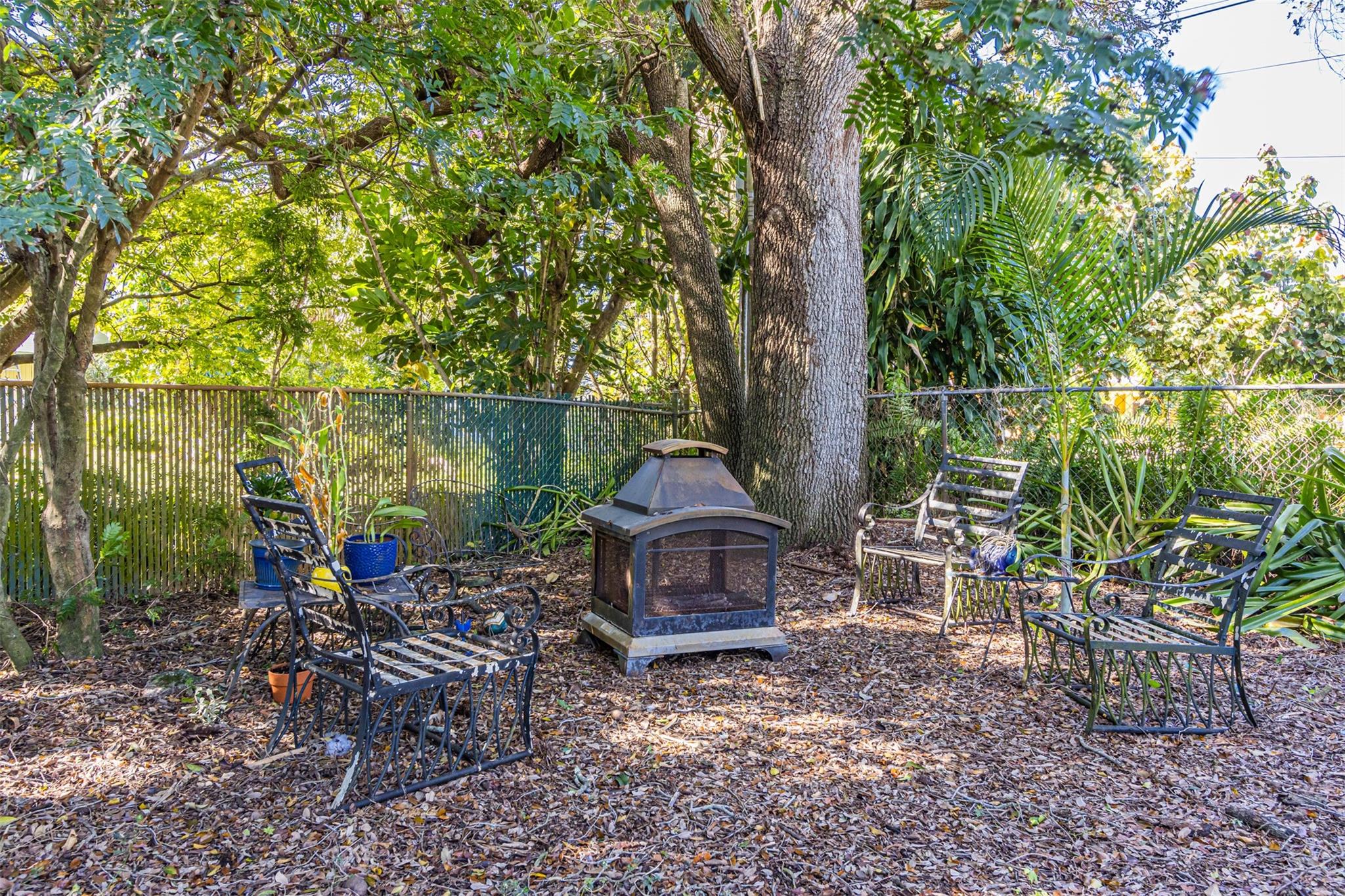Country Club Estates - Residential
